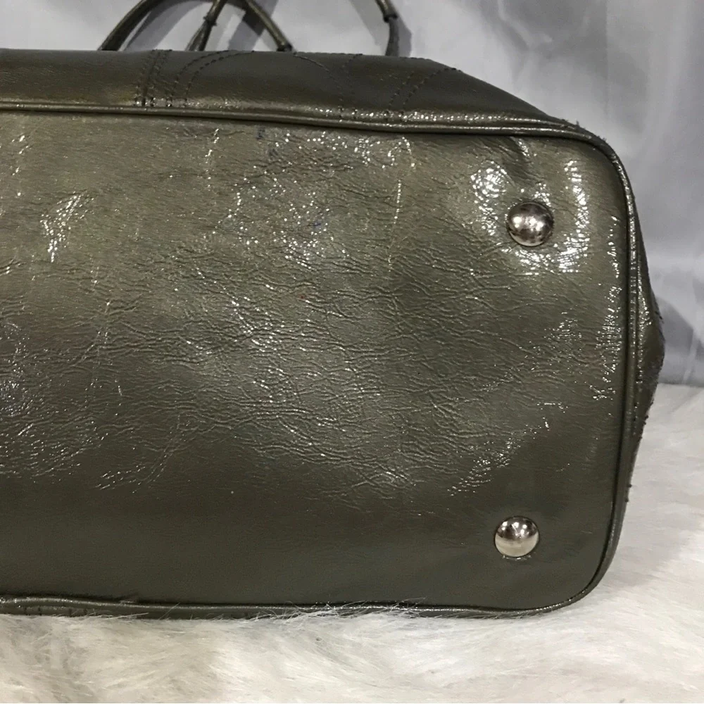 Coach Gray Patent Leather Kisslock Satchel Bag F15658